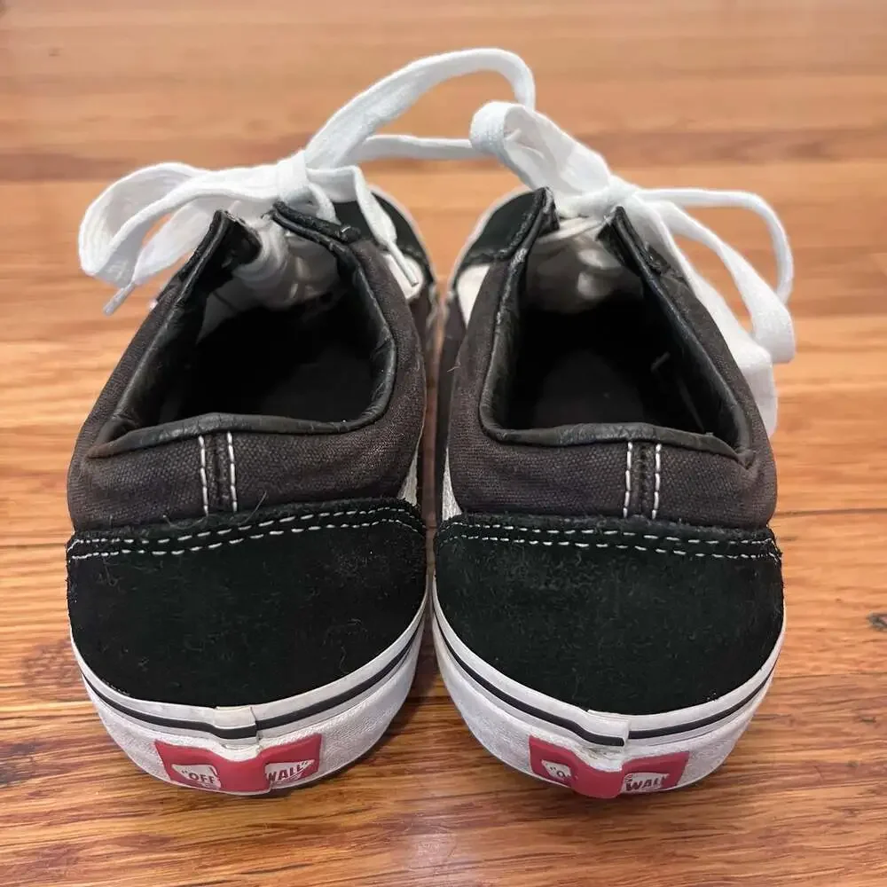 Vans Old Skool Black and White Skate Shoes Low Top Size 6.5 Women’s Streetwear